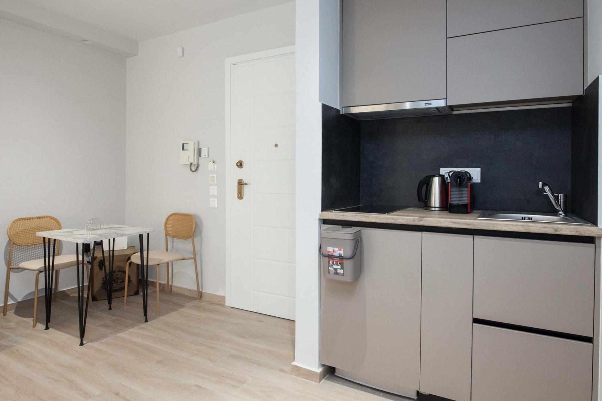 Petralona Gem Hotel-Style Studio With Balcony Atény Exteriér fotografie